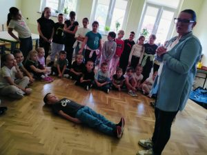 Miniaturka artykułu Bicie rekordu w udzieleniu pierwszej pomocy – razem ratujemy życie!