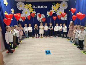 Miniaturka artykułu Pasowanie na Przedszkolaka w grupie „Elfów”