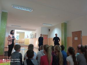 Miniaturka artykułu Spotkanie przedstawicieli Policji z uczniami klas I-III Szkoły Podstawowej w Zespole Szkolno – Przedszkolnym w Czerminie