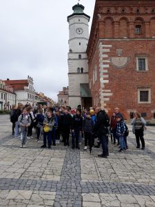 Miniaturka artykułu Wycieczka uczniów klas czwartych do Sandomierza – 17.05.2023
