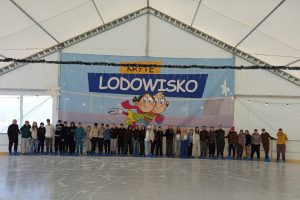 Miniaturka artykułu Wyjazd na lodowisko klas siódmych