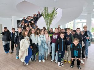 Miniaturka artykułu Wycieczka do Miejskiej Biblioteki Publicznej SCK w Mielcu oraz kina Galaktyka