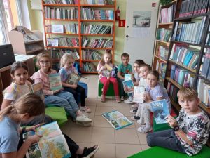 Miniaturka artykułu Projekt edukacyjny ,,Walizka marzeń- podróże z bajkoterapią”