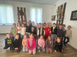 Miniaturka artykułu Niezwykła podróż do krainy wyobraźni – wycieczka klas pierwszych.